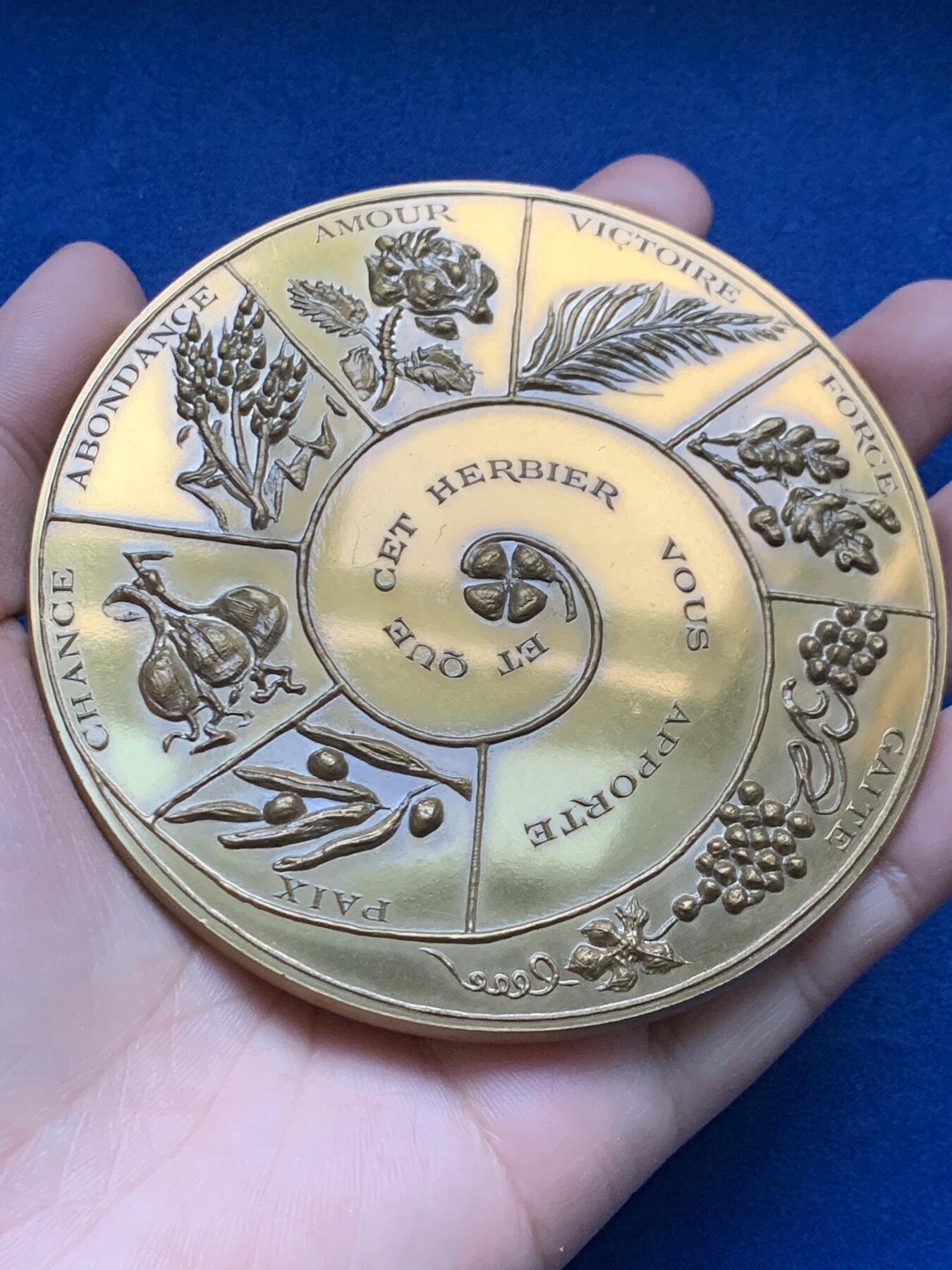 《竞宝斋》第442场 周日，周一，2场连拍 （全场包邮） 法国农业与昆虫超大号纪念铜章 388.5克 100.2mm 1972 丰饶角铜标