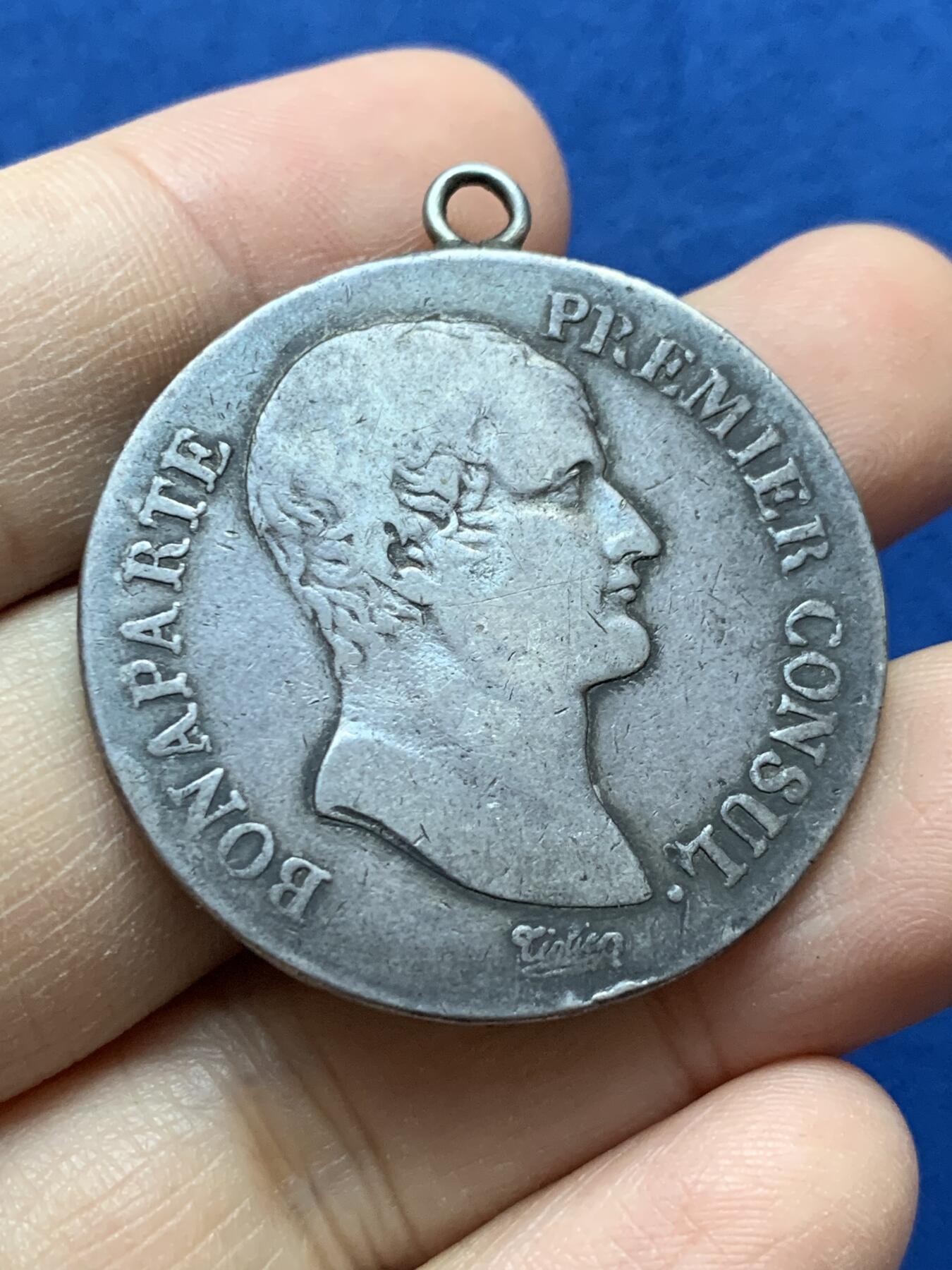 《竞宝斋》第442场 周日，周一，2场连拍 （全场包邮） 法国1804年共和十二年拿破仑5法郎银币，稀少，有吊环。