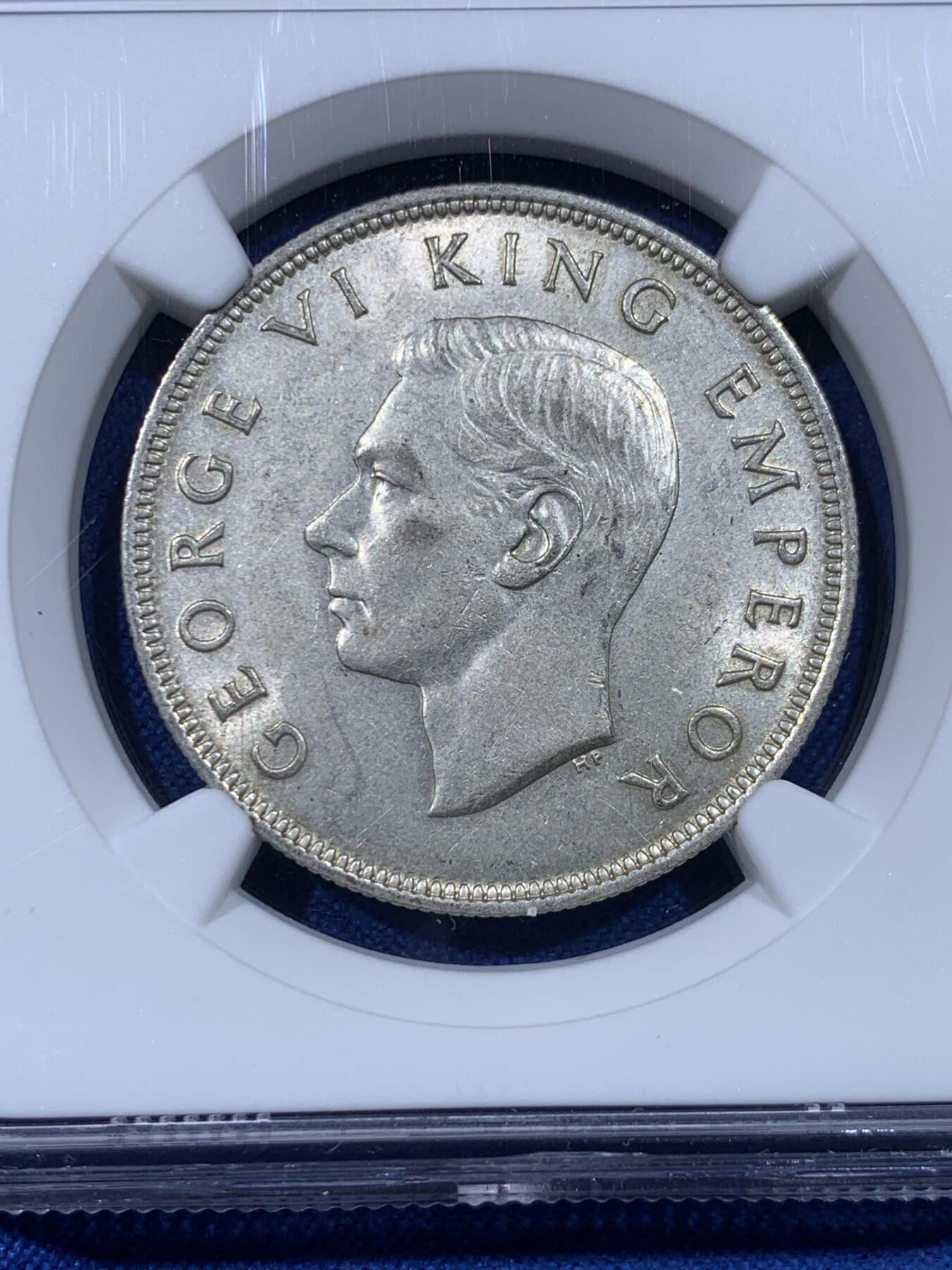 《竞宝斋》第442场 周日，周一，2场连拍 （全场包邮） NGC MS62 新西兰1940年百年纪念半克朗银币，少见品种