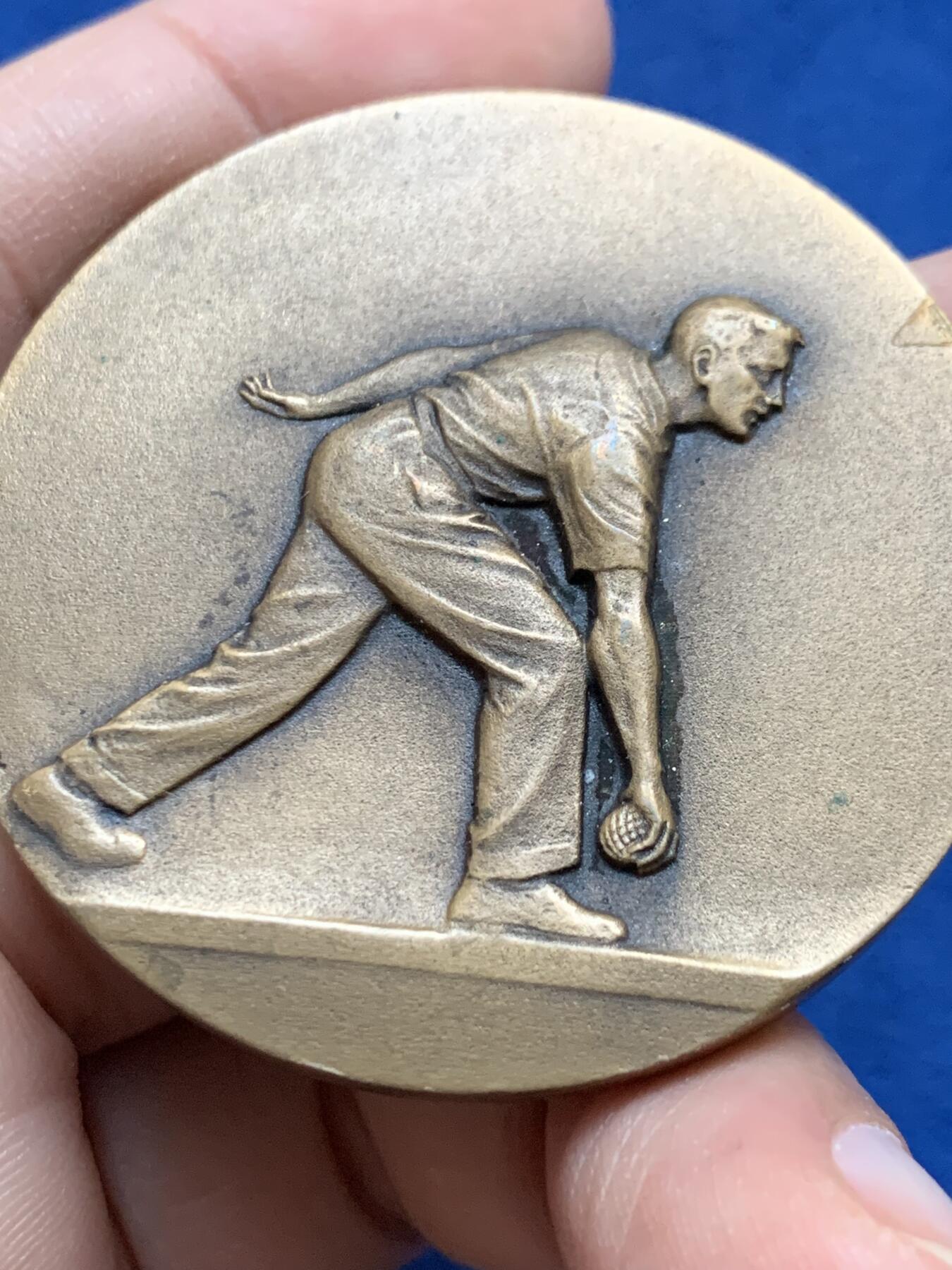 《竞宝斋》第442场 周日，周一，2场连拍 （全场包邮） 法国运动铜章 人物形象逼真 直径48.4mm 重量59.2g