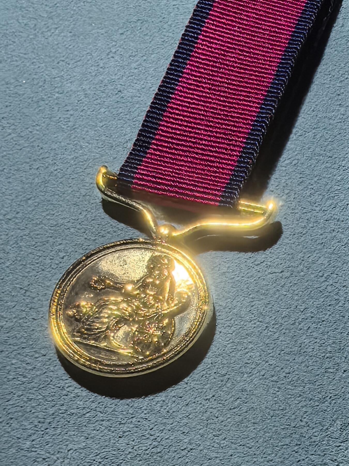 盛世勋华——号角文化勋章邮票专场拍卖第289期 英国陆军金质奖章迷你章 极为罕见 原章是英国章最贵的几款之一