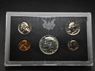 【淘币小摊】实时拍第八百零八拍   银币套币场   满百包邮可预留二周 每周一统一发货   - 美国1968年精制套币含肯尼迪半美元银币