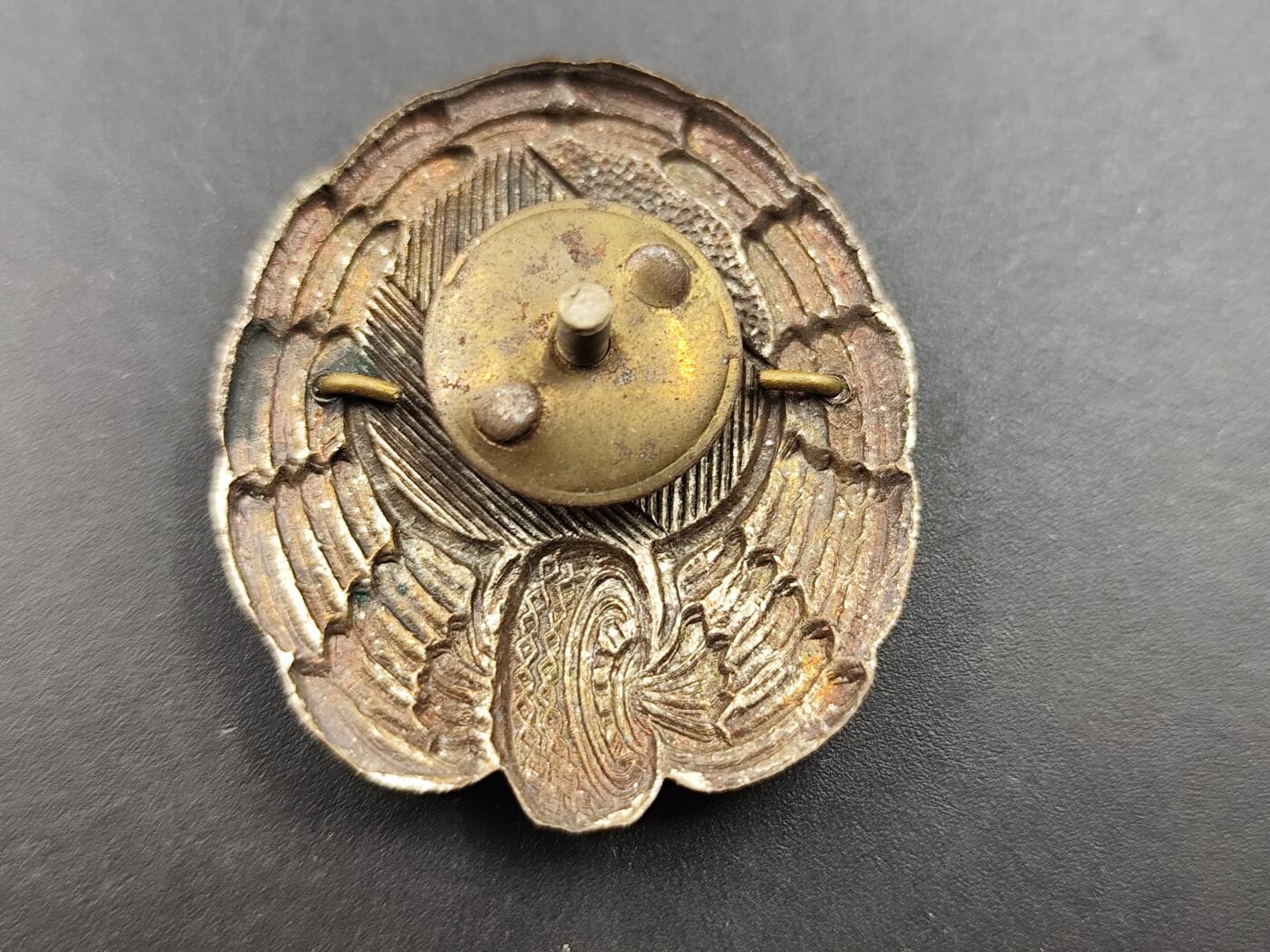 11月23日精品徽章专场 保加利亚优秀司机证章铜制珐琅