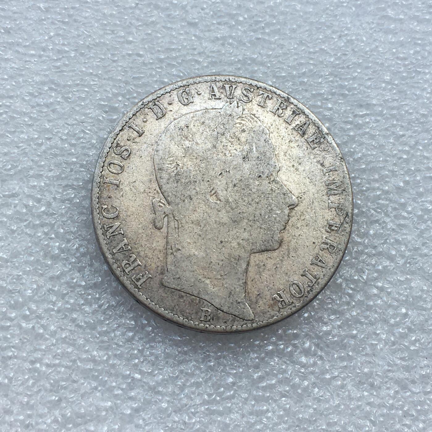 世界钱币专场拍卖 每周二开拍