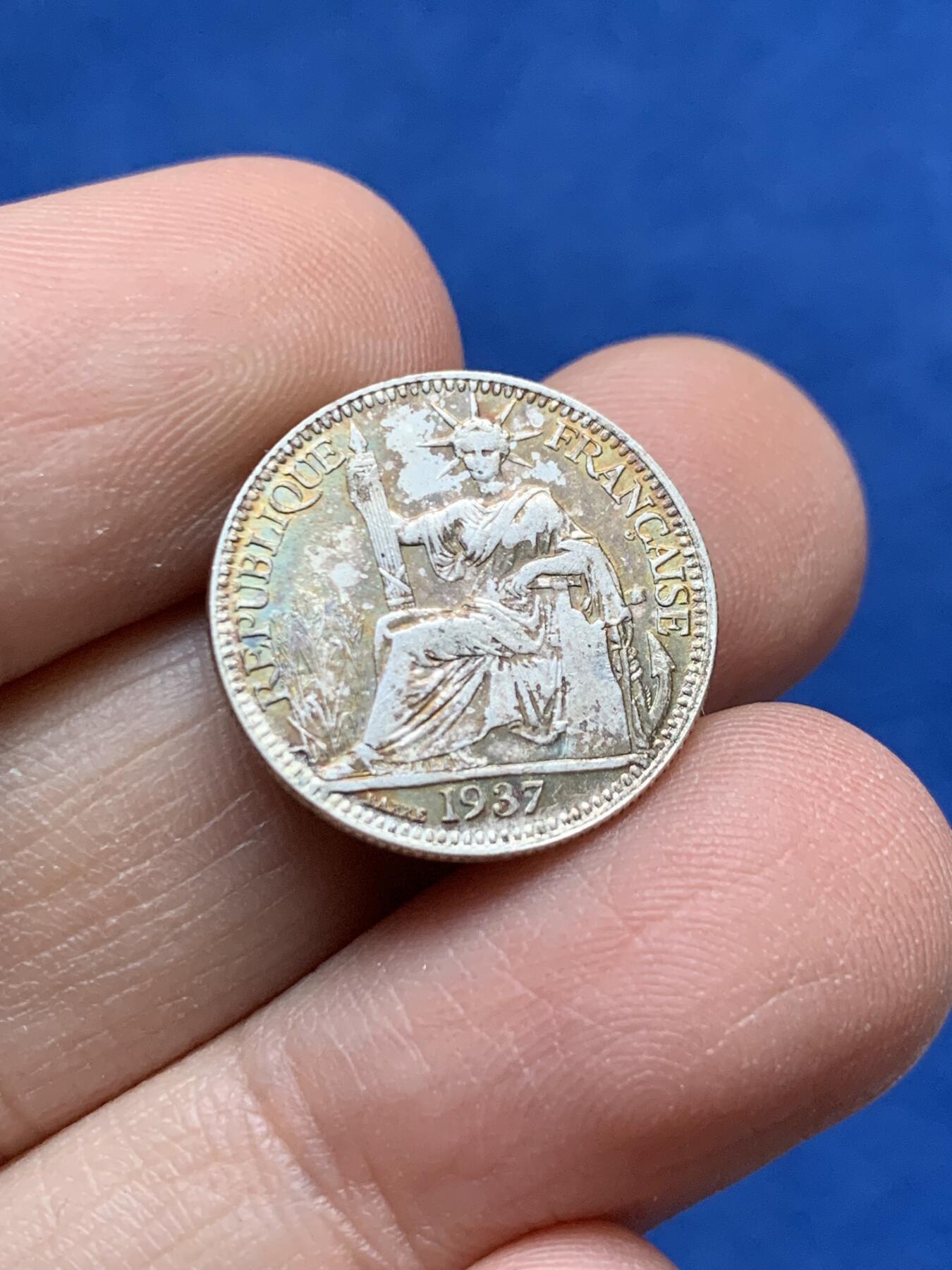 《竞宝斋》第442场 周日，周一，2场连拍 （全场包邮） 三枚一组 福建省造二豪银币，1937年坐洋10C银币彩还行，法国1917年播种女神1法郎带光。