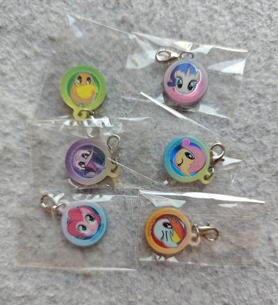 【随心含颖卡拍51期】卡游/集卡社/卡卡沃 抽卡机专场拍卖【无佣金】 - 卡游 小马宝莉挂饰6个一套