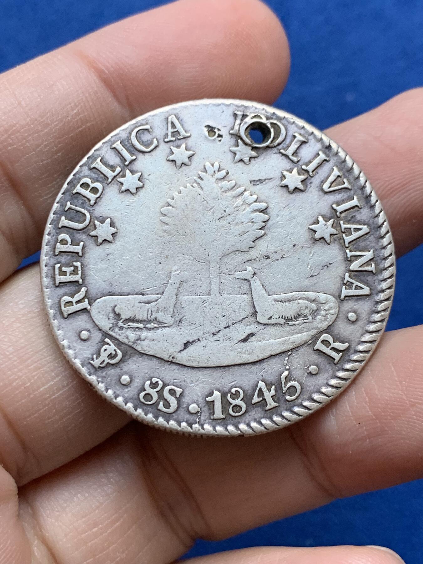 《竞宝斋》第442场 周日，周一，2场连拍 （全场包邮） 玻利维亚1845年8索尔银币 原味老包浆 打制不错 细节见图