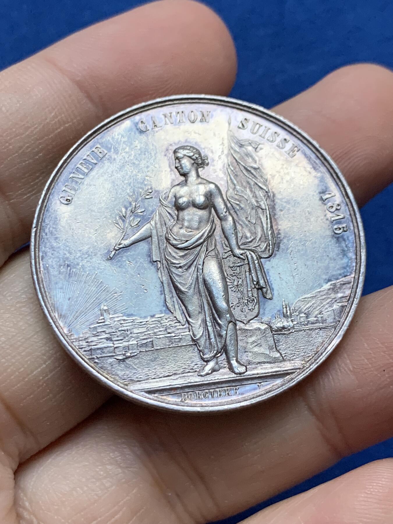 《竞宝斋》第442场 周日，周一，2场连拍 （全场包邮） 瑞士日内瓦射击节女神银章 稀少品种 24.2克 38.1mm