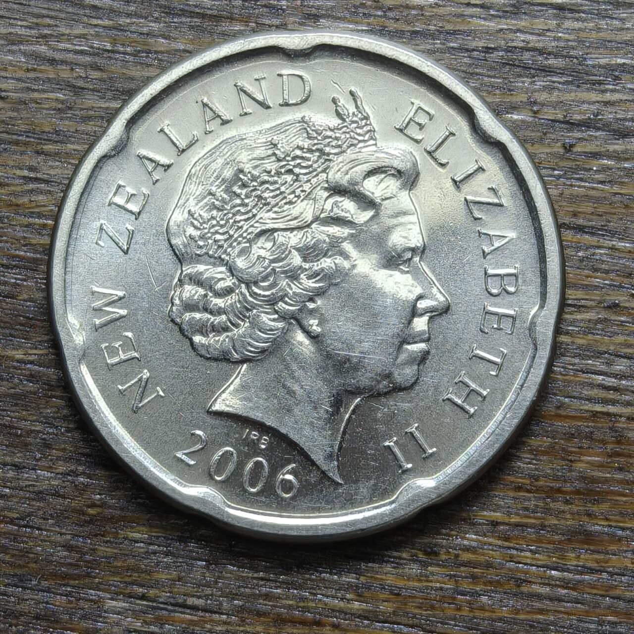 【铜匠收藏】★第132场★散币场，无佣金，30包邮。不满30元，支付5元运费。《接受代拍 代送NGC评级》 新西兰 2006年 20分 毛利人图腾女王