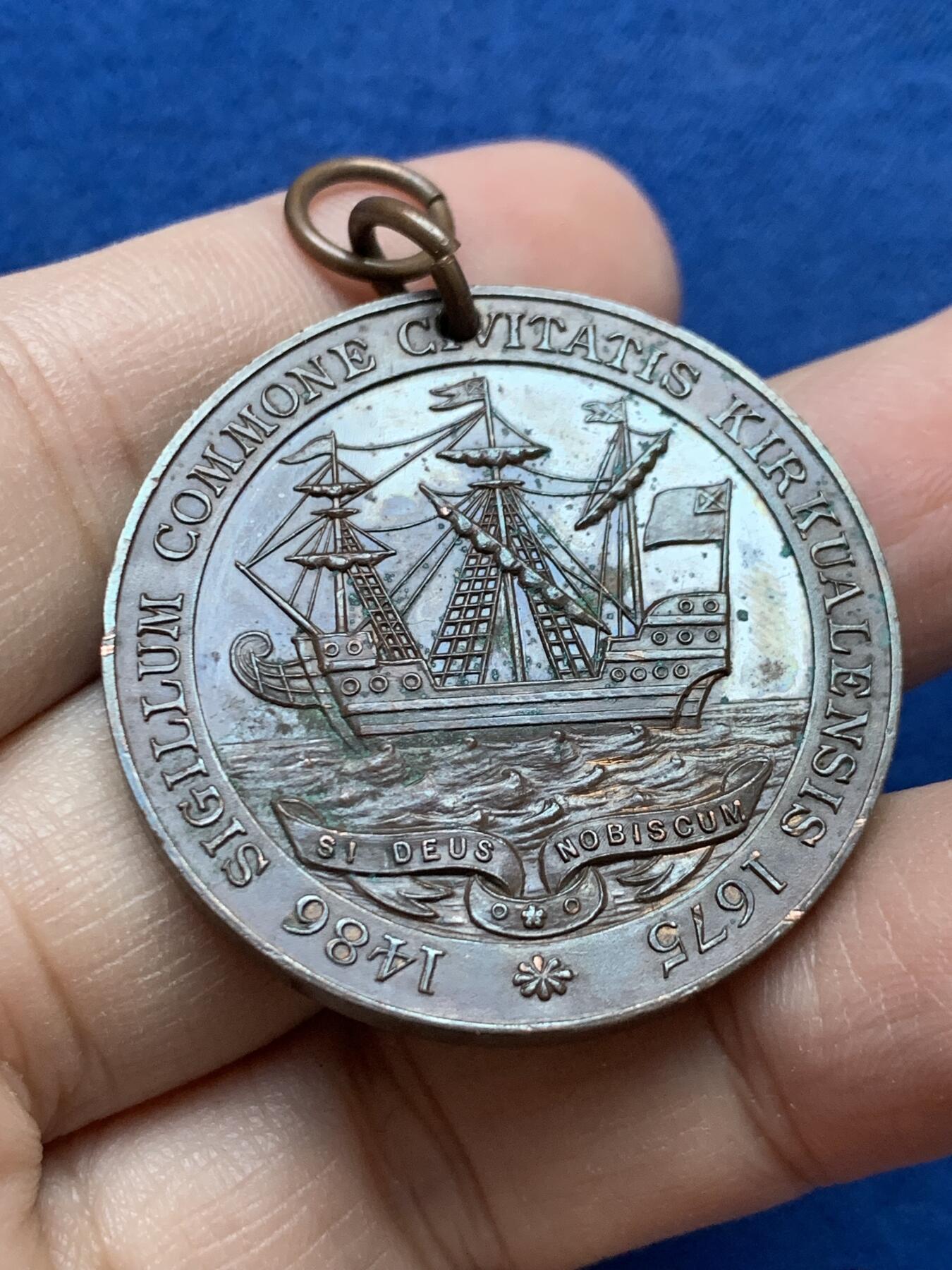 《竞宝斋》第442场 周日，周一，2场连拍 （全场包邮） 英国爱德华七世铜制挂章，重约24.5克，36.2mm