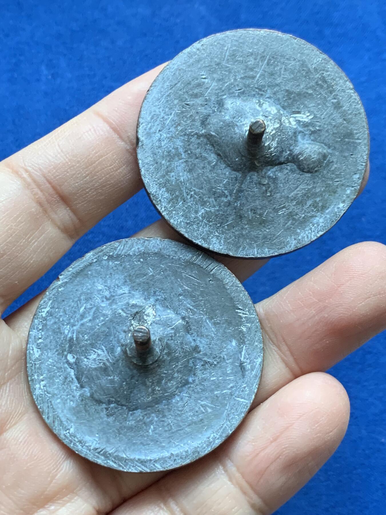 《竞宝斋》第442场 周日，周一，2场连拍 （全场包邮） 法国19世纪末农业播种者单面半成品章正反一对，带边铭，直径41mm，总重68g，细节见图。