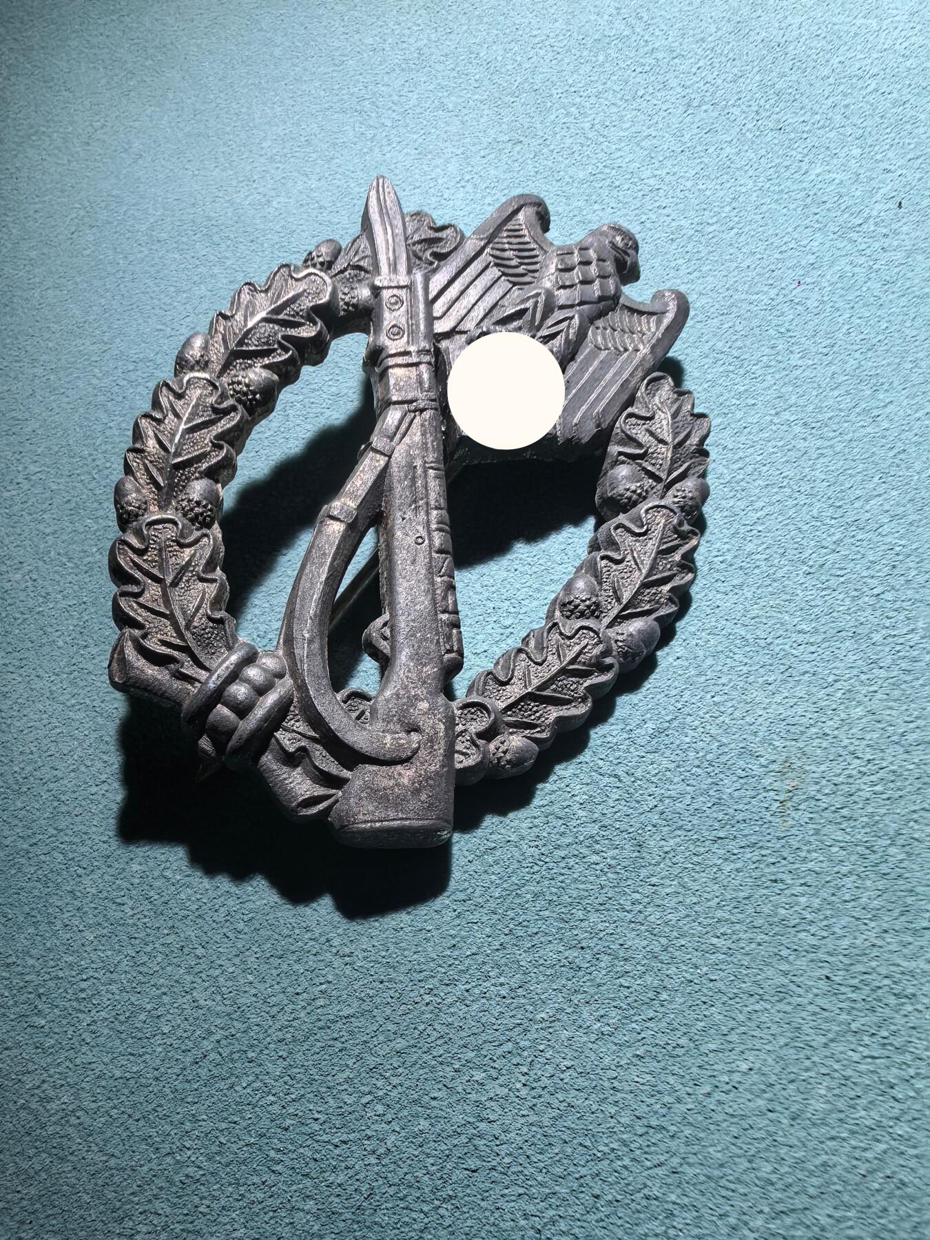 盛世勋华——号角文化勋章邮票专场拍卖第289期 德国（1939）银级步兵突击奖章 教科书版本