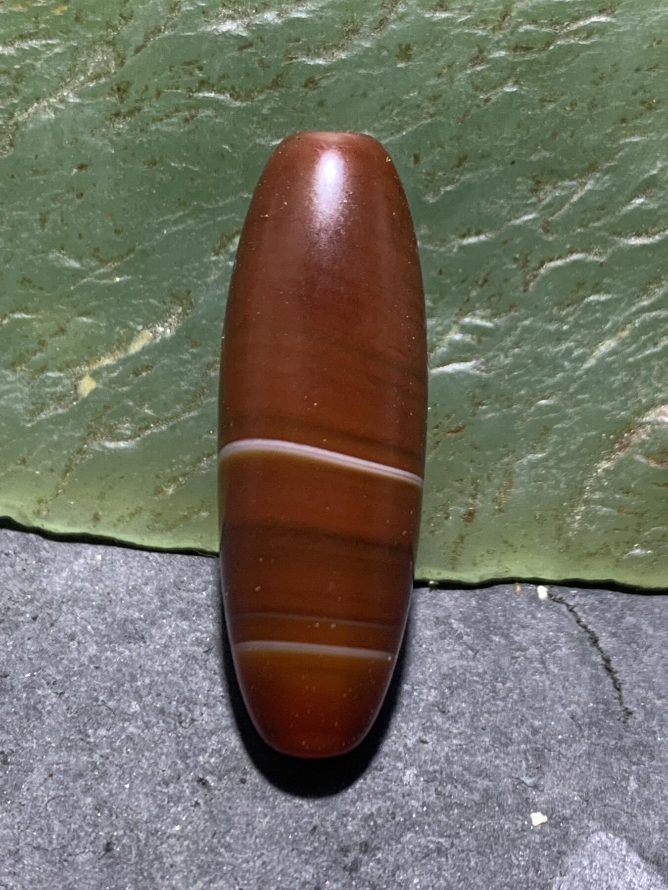 精美亚光高玉化红白双色千层纹缠丝玛瑙桶珠一颗