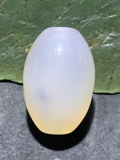 原皮海洋玉髓通货桶珠一颗， - 原皮海洋玉髓通货桶珠一颗，