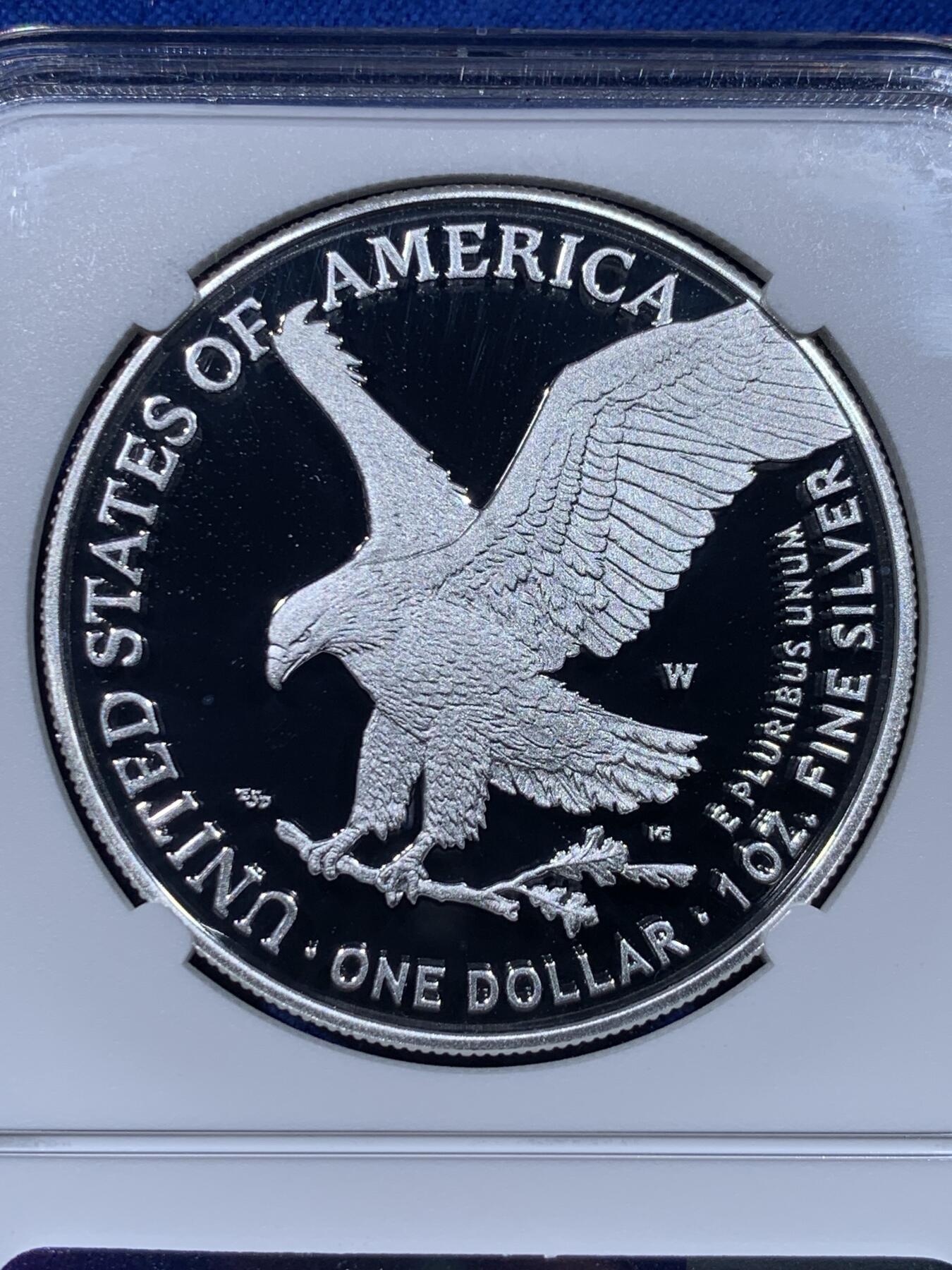 《竞宝斋》第442场 周日，周一，2场连拍 （全场包邮） NGC PF69UC 美国2023年W厂行走女神1盎司大银币 新版鹰