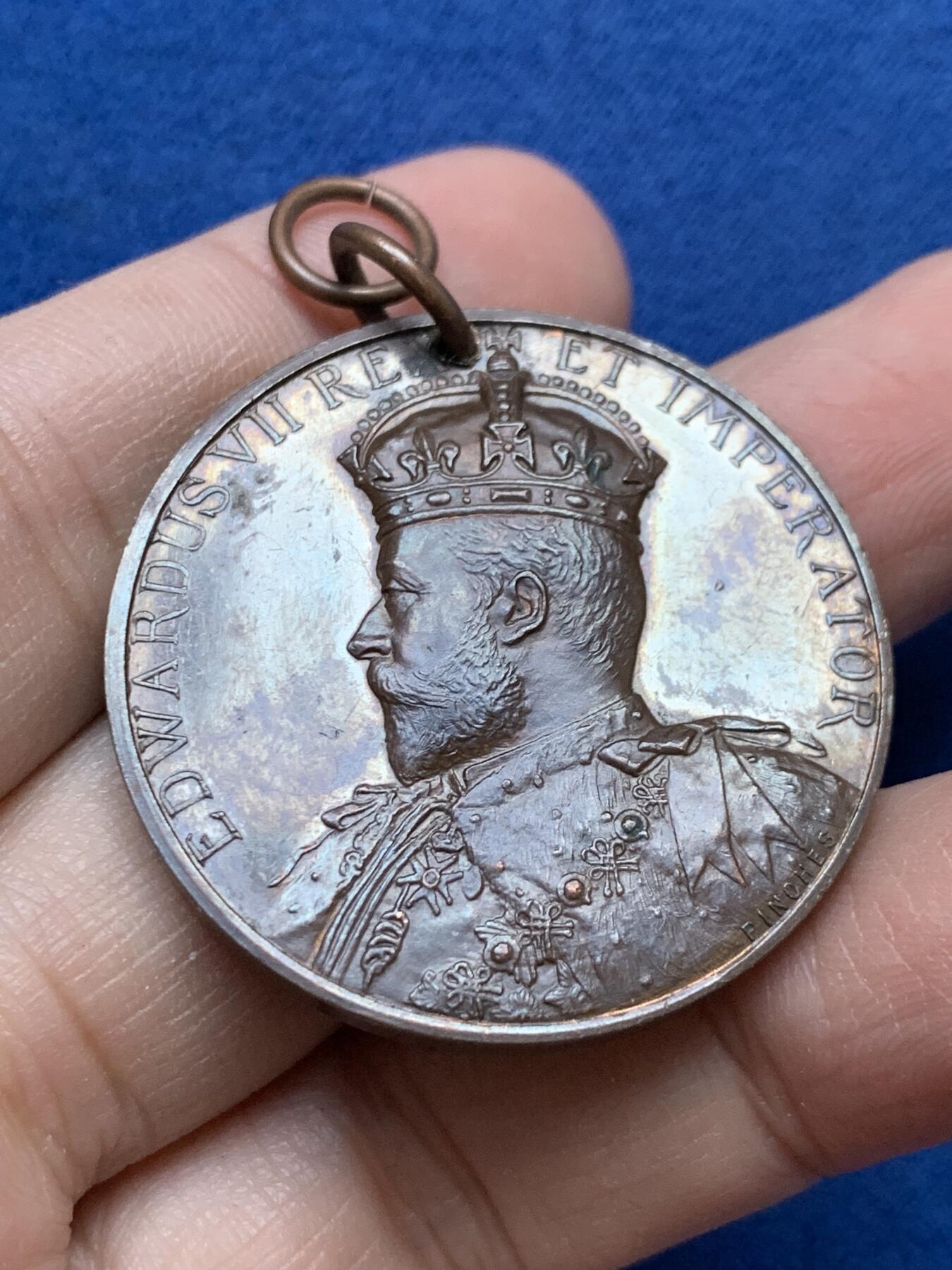 《竞宝斋》第442场 周日，周一，2场连拍 （全场包邮） 英国爱德华七世铜制挂章，重约24.5克，36.2mm