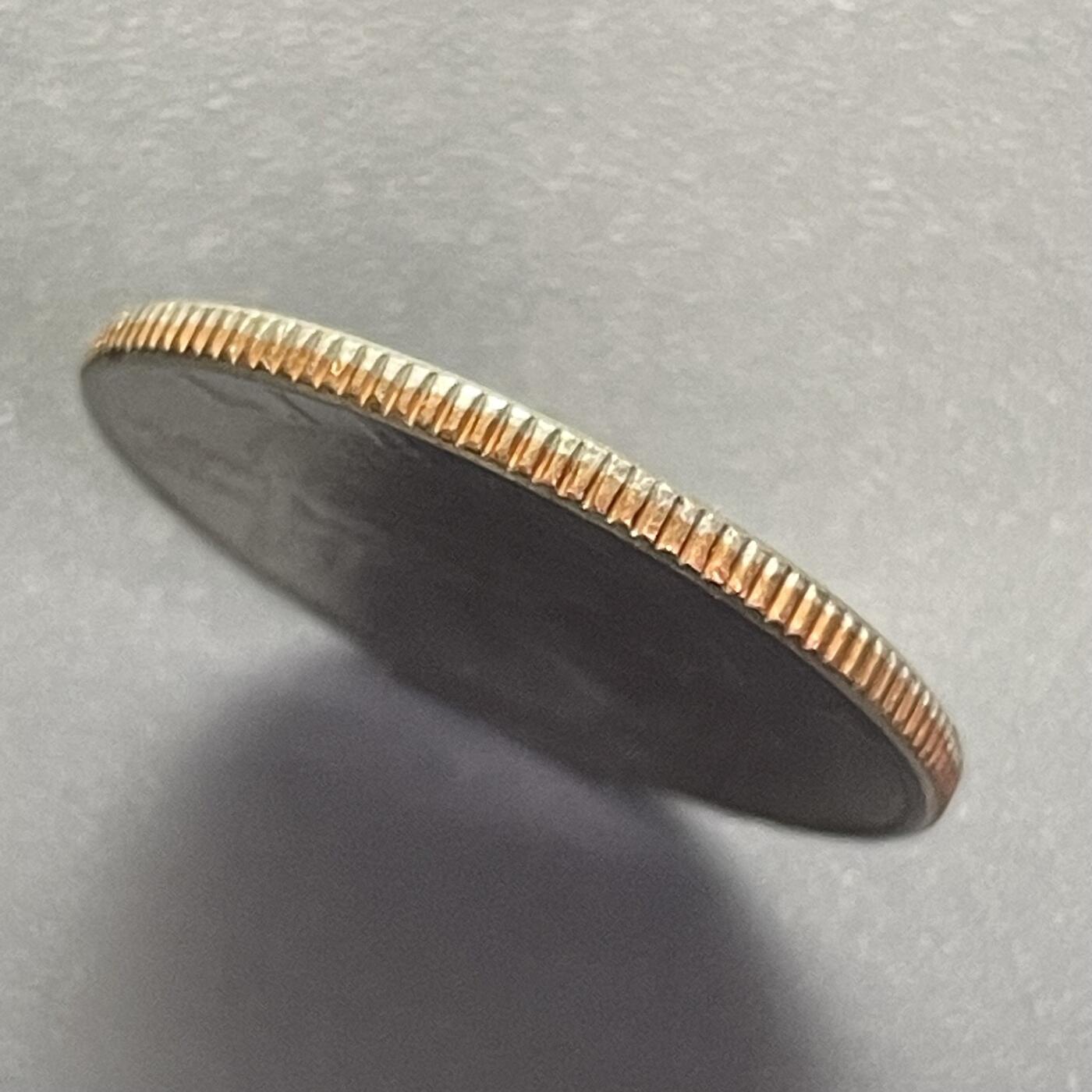 回流1123 美国2024年杰出女性系列之保利·默里25美分纪念币 保利·默里是美国民权、女权运动的核心人物之一，同时是首位获得耶鲁大学法学博士的非裔女性、美国圣公会首位非裔女性牧师，此币是“美国女性 quarters”系列的一员，纪念其在平权、法律与宗教领域的突破性贡献。