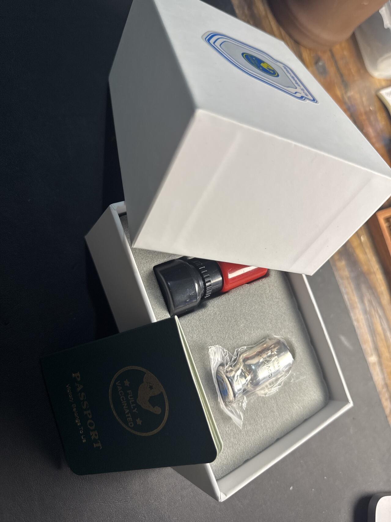 ❤️【币观天下】❤️ 第332期钱币拍卖- 2025.11.28周五晚上6点半场-长期征集拍品 斐济2021年疫苗小药瓶纪念币