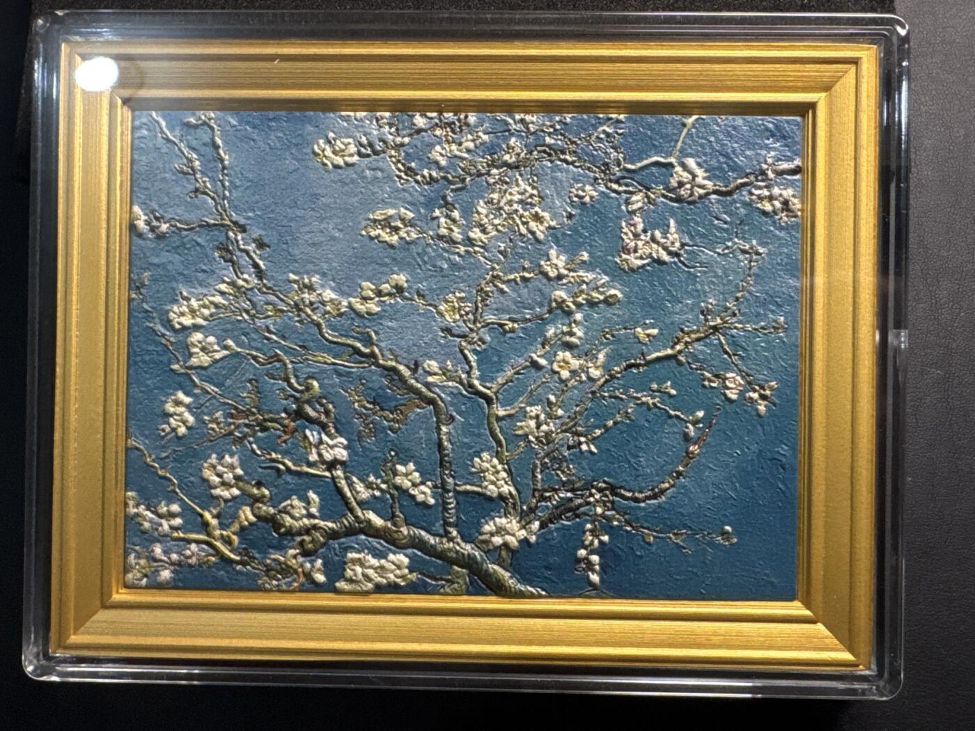 ❤️【币观天下】❤️ 第332期钱币拍卖- 2025.11.28周五晚上6点半场-长期征集拍品 乍得2022年梵高名画系列杏花2克银+35克铜145*110mm尺寸板砖银币