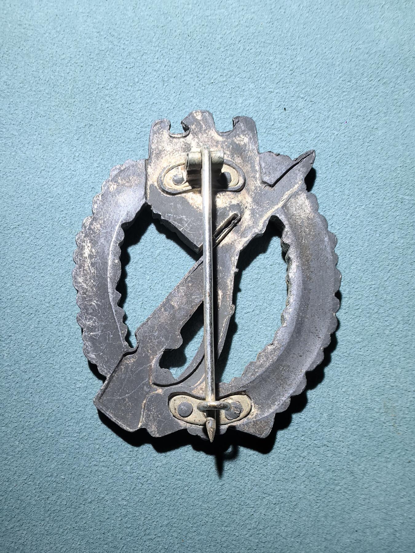 盛世勋华——号角文化勋章邮票专场拍卖第289期 德国（1939）银级步兵突击奖章 教科书版本