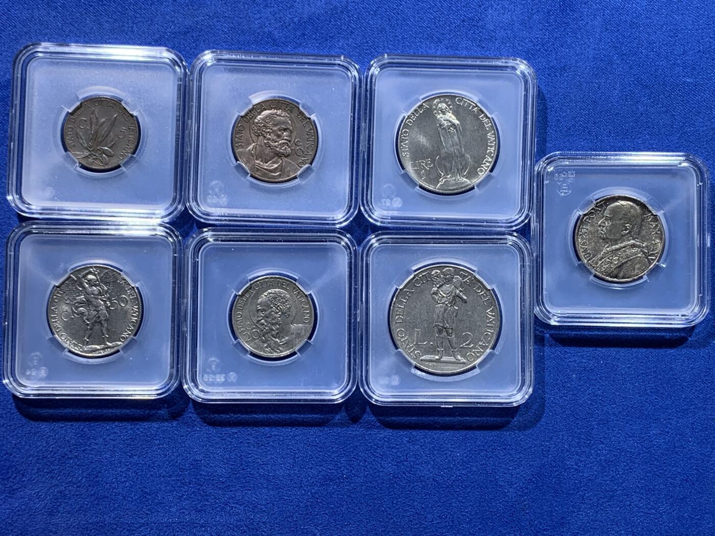 《竞宝斋》第442场 周日，周一，2场连拍 （全场包邮） 七枚一组 意大利梵蒂冈套装币，5里拉，2里拉，1里拉，50分，20分，10分，5分都是193X年，年份稍有不同状态都不错