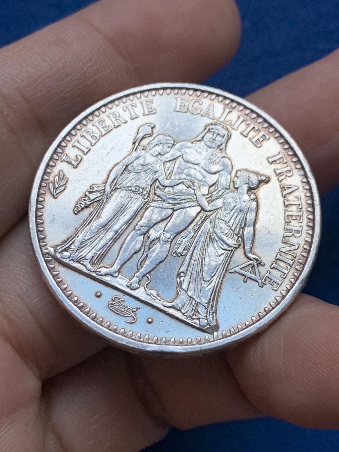 《竞宝斋》第442场 周日，周一，2场连拍 （全场包邮） 法国1965年大力神10法郎银币