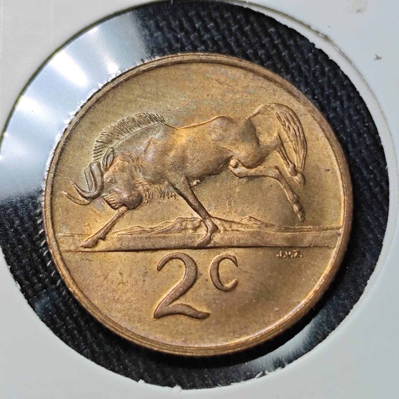 KK钱币收藏小铺 （套币 好品/批量散币 银币）专场  2月预留时间 周末发货  1977南非2分铜币 牛 好品