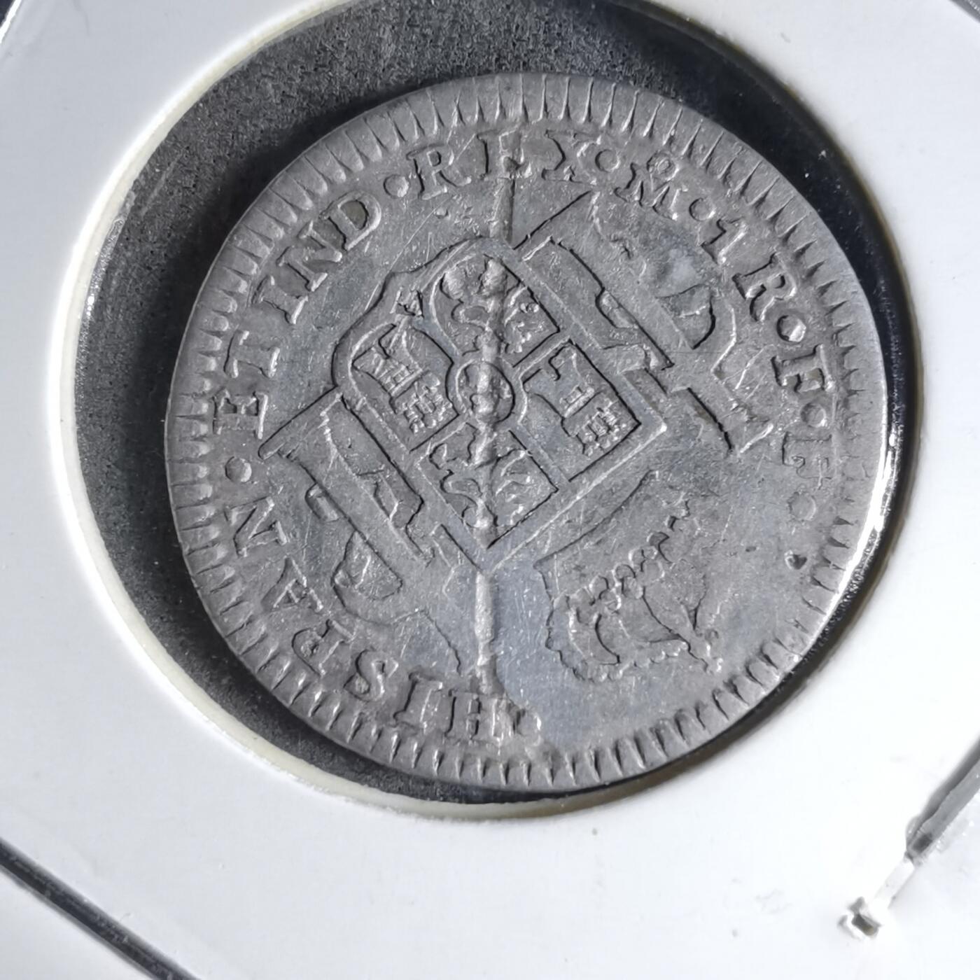 沼泽如烟--第913场 西属墨西哥1781年卡洛斯三世1R银币币面有条凹痕铸缺 币胚缺陷  喜欢收集错版的可以看看