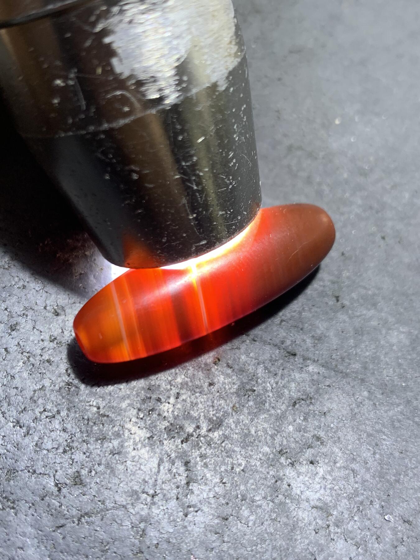 精美亚光高玉化红白双色千层纹缠丝玛瑙桶珠一颗