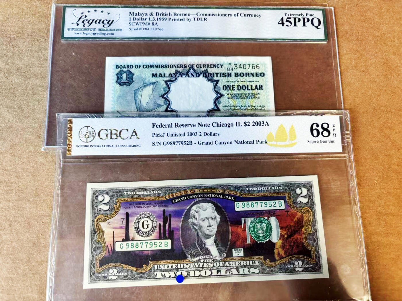 【Blue Auction】世界纸币精拍第755期——18级TOP拍卖/信誉/品质/专业/高效💫 【一组2张】马来亚和英属婆罗洲 1959年1元 LCG45EPQ&美国 2003年2美金 彩版 国评