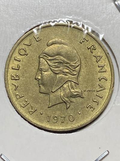 2025年第一百三十二场(总第一百五十八场）外国好品纸夹散币场(免佣金) - 法属新赫布里底1970单年份1法郎(第一套流通硬币，Owl–猫头鹰标)