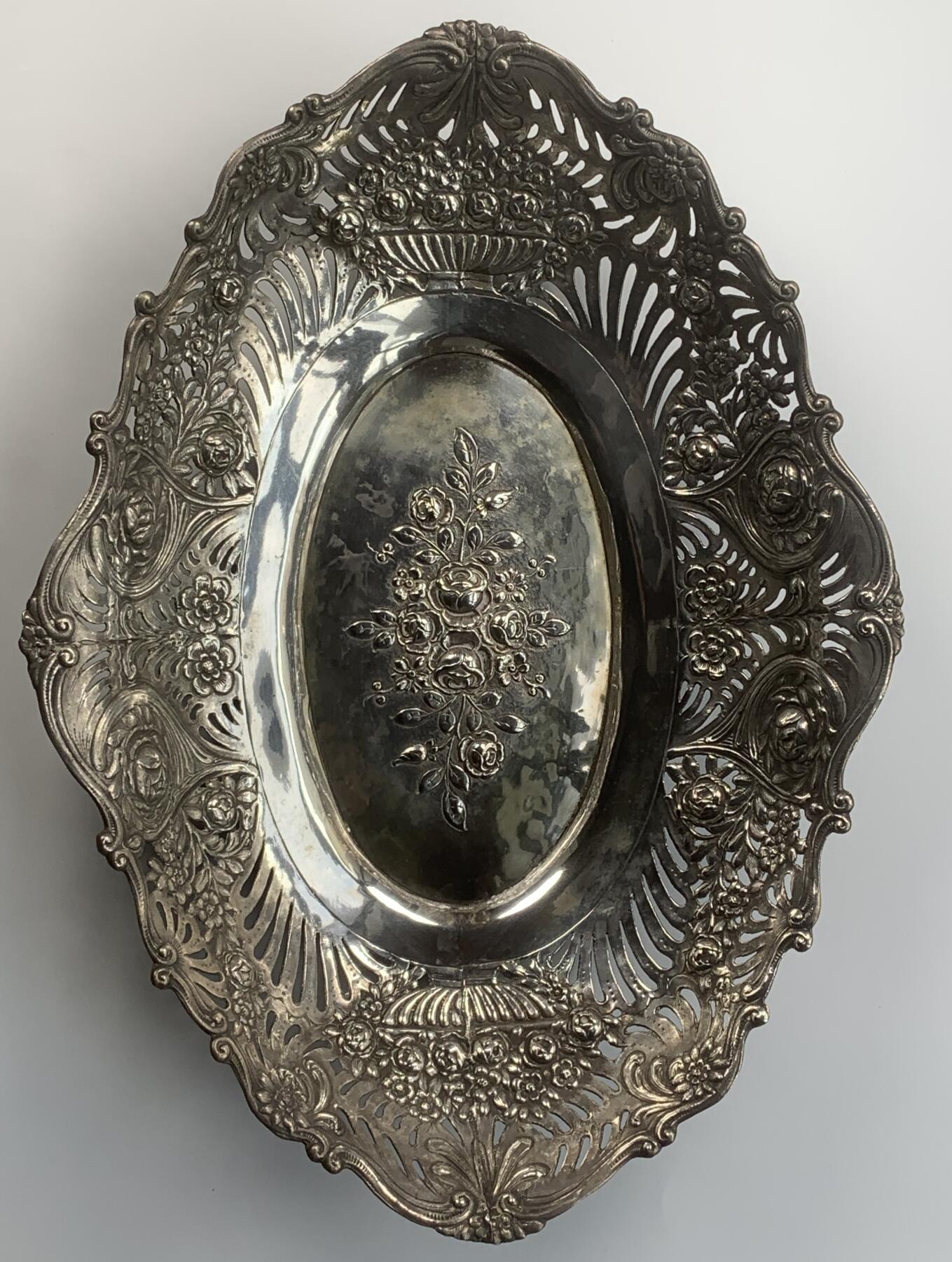 掌中浮雕-藏着的欧洲第043场 190X德国800银椭圆果篮，264*570mm，639g