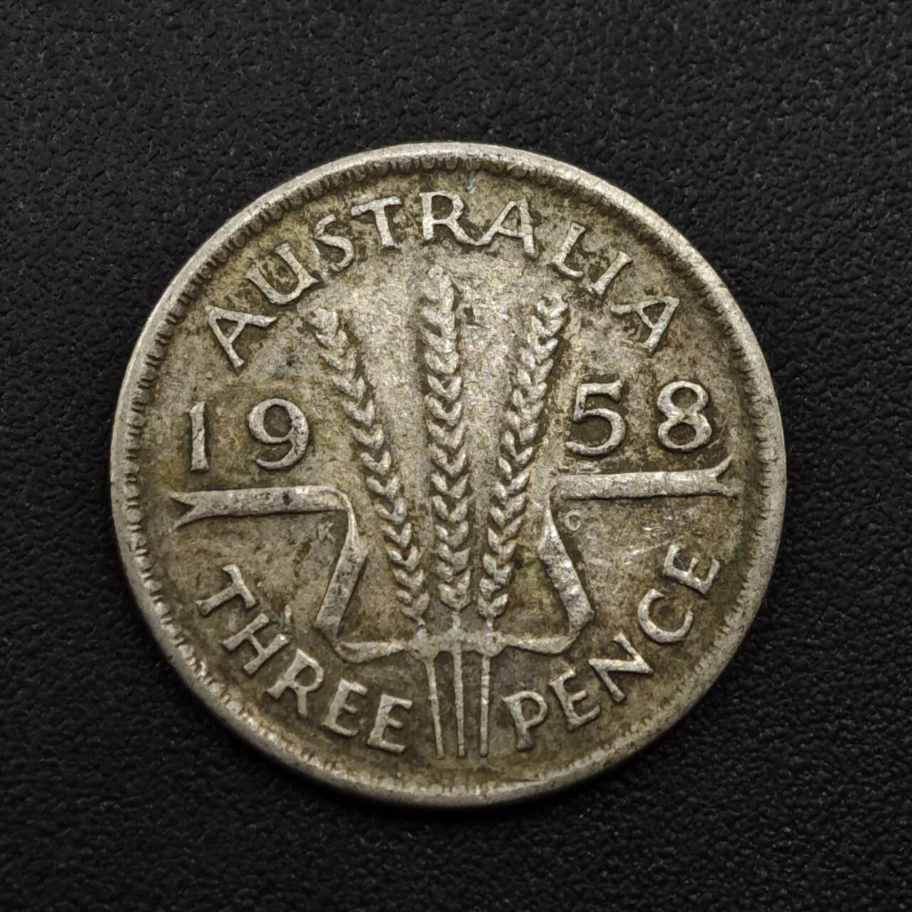 【淘币小摊】实时拍第八百零九拍   散币场   满百包邮可预留二周 每周一统一发货   澳大利亚1958年伊丽莎白二世3便士银币