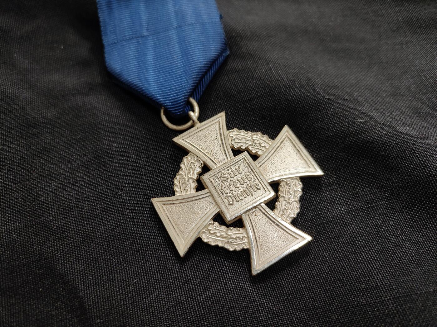 时顺第二十六拍 铭记历史，珍爱和平 德国特殊时期25年服务公务员奖章