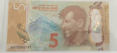 天和轩精品钱币第61场 - 新西兰5圆豹子555