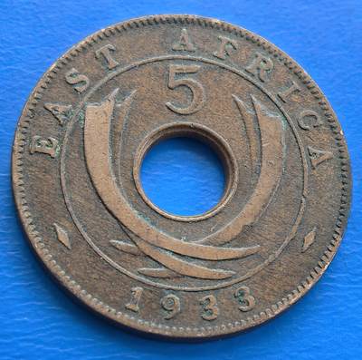 外国优质老铜币银币，周六九点倒数截拍，满百包邮，可寄存半年，喜欢朋友微信扫描二维码可直接参拍 - 英属东非1933年5分