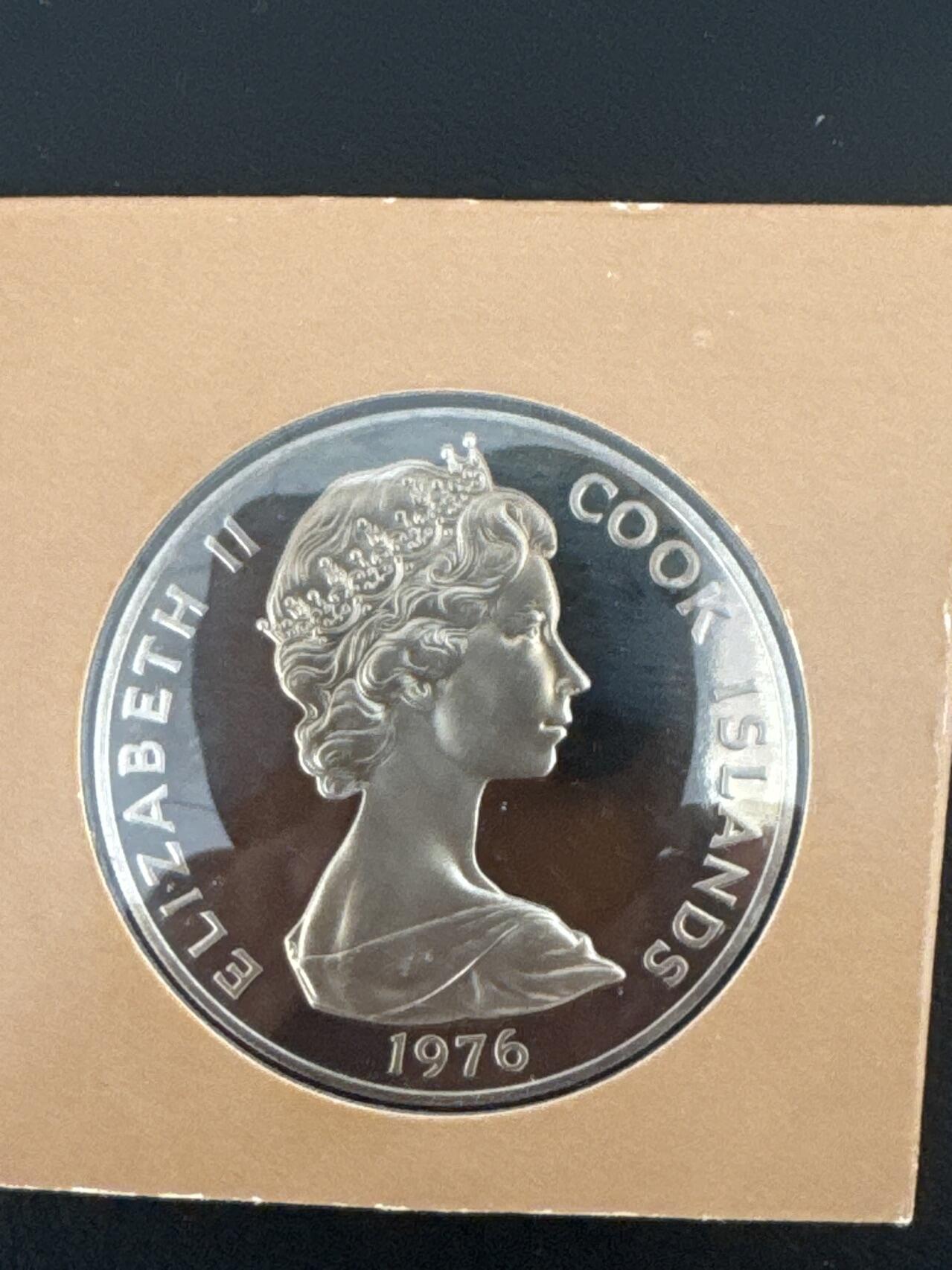 ❤️【币观天下】❤️ 第332期钱币拍卖- 2025.11.28周五晚上6点半场-长期征集拍品 库克1元1976年精制克朗镍币