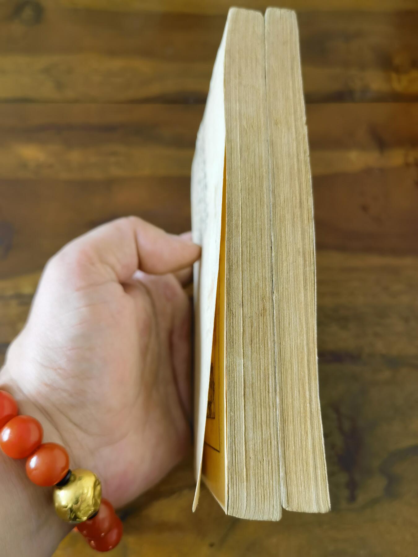 五六十年代老版经典老电影绘画连环画拍卖会 新儿女英雄传上下册一套完整1952年50开本