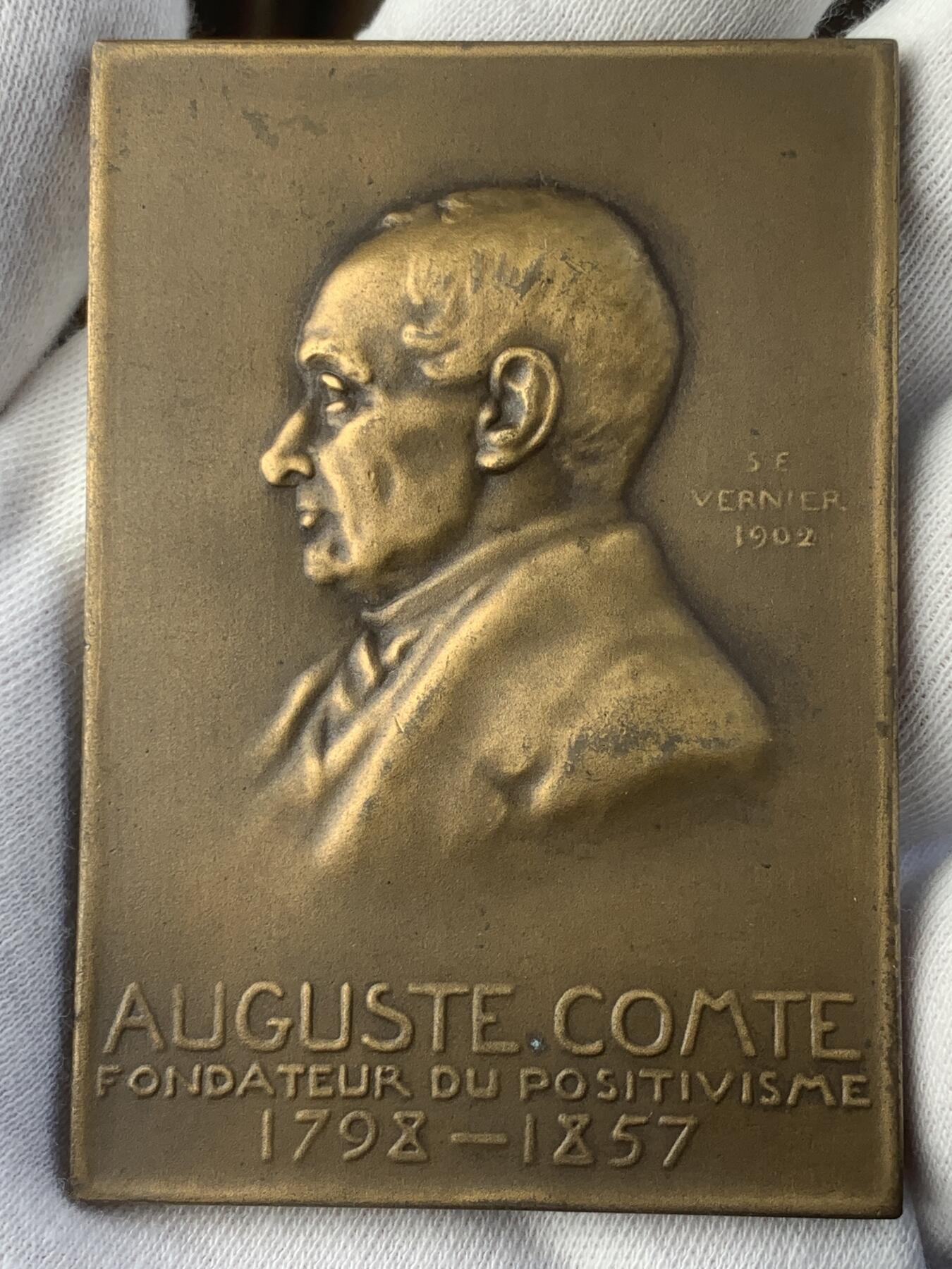 掌中浮雕-藏着的欧洲第043场 1902年法国哲学家“社会学之父”奥古斯特•孔德纪念碑揭幕铜章，  70 X 49mm