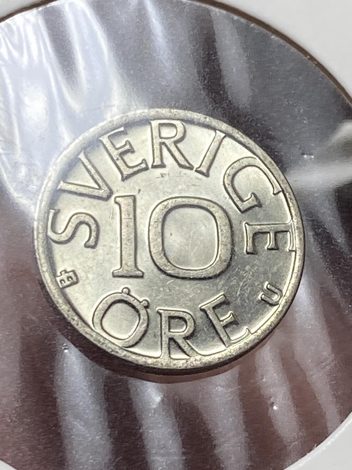 2025年第一百三十二场(总第一百五十八场）外国好品纸夹散币场(免佣金) 原光好品–瑞典🇸🇪1977年10欧尔(卡尔十六世古斯塔夫时期，早期U标)