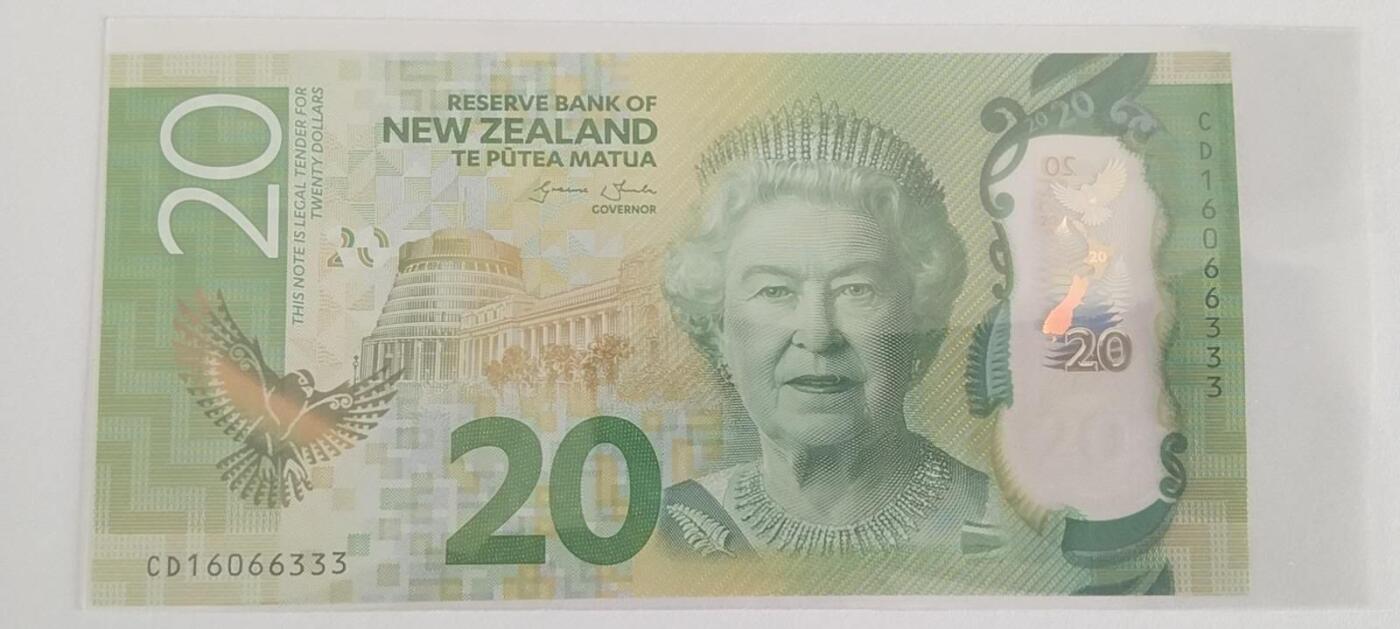 天和轩精品钱币第61场 新西兰20元豹子333