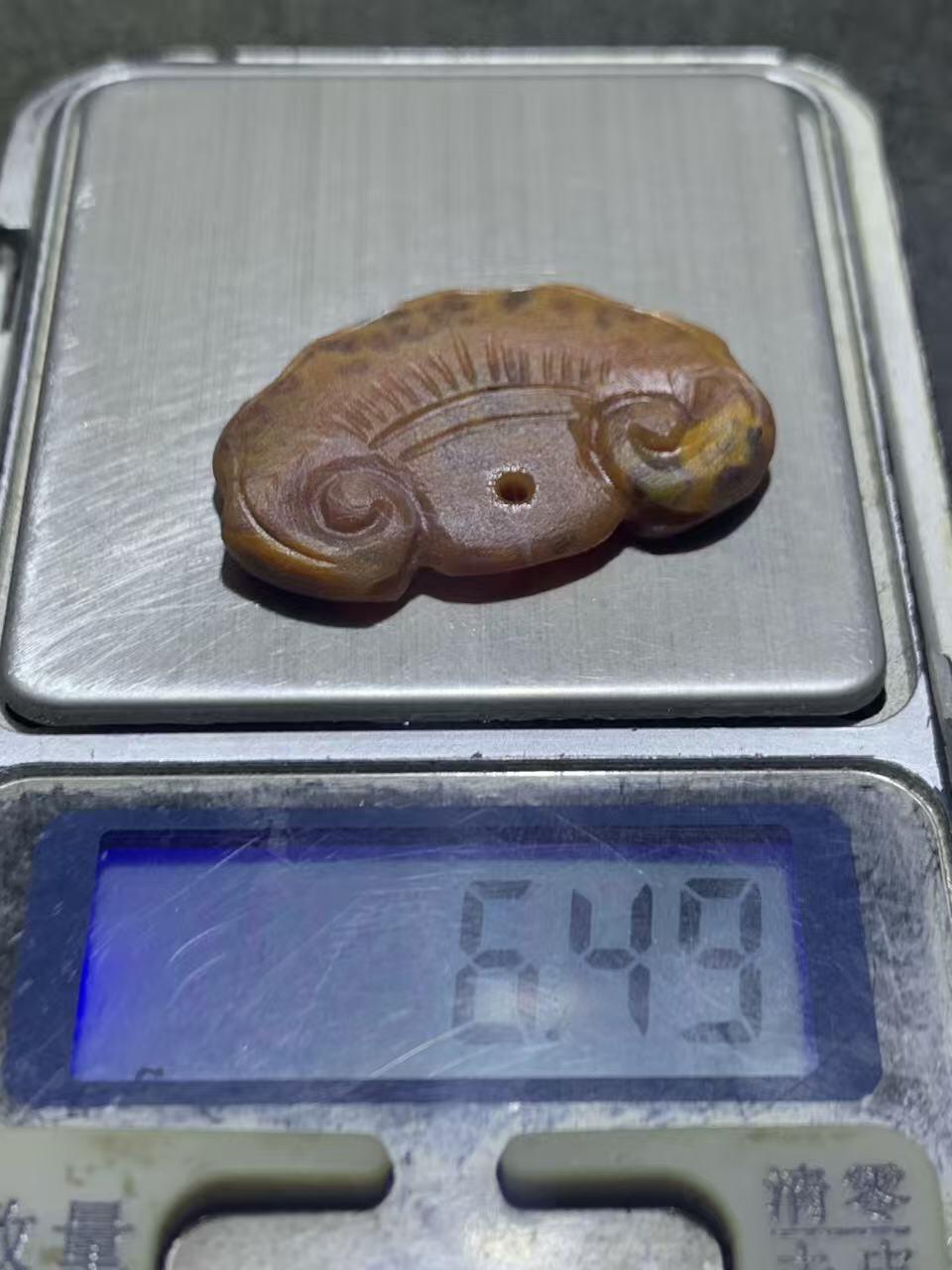 精美亚光高玉化战国红玛瑙雕刻平安如意锁吊坠一个，