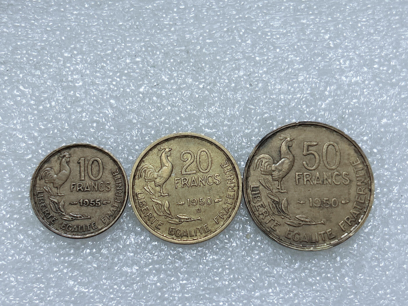 第一海外回流一元起拍收藏 散集专场  第272期 法国50年代高卢鸡铜币3枚 （50+20+10）法郎