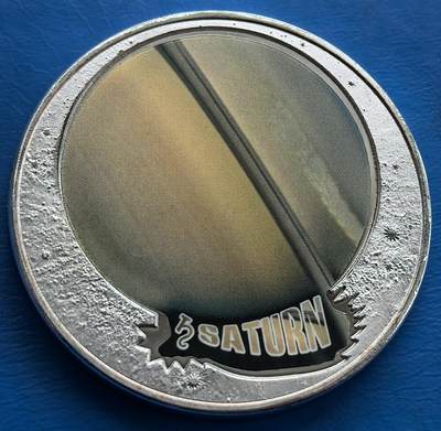 外国优质老铜币银币，周六九点倒数截拍，满百包邮，可寄存半年，喜欢朋友微信扫描二维码可直接参拍 - 俄罗斯土星镀银彩色纪念章，直径39.8mm，重29.2克