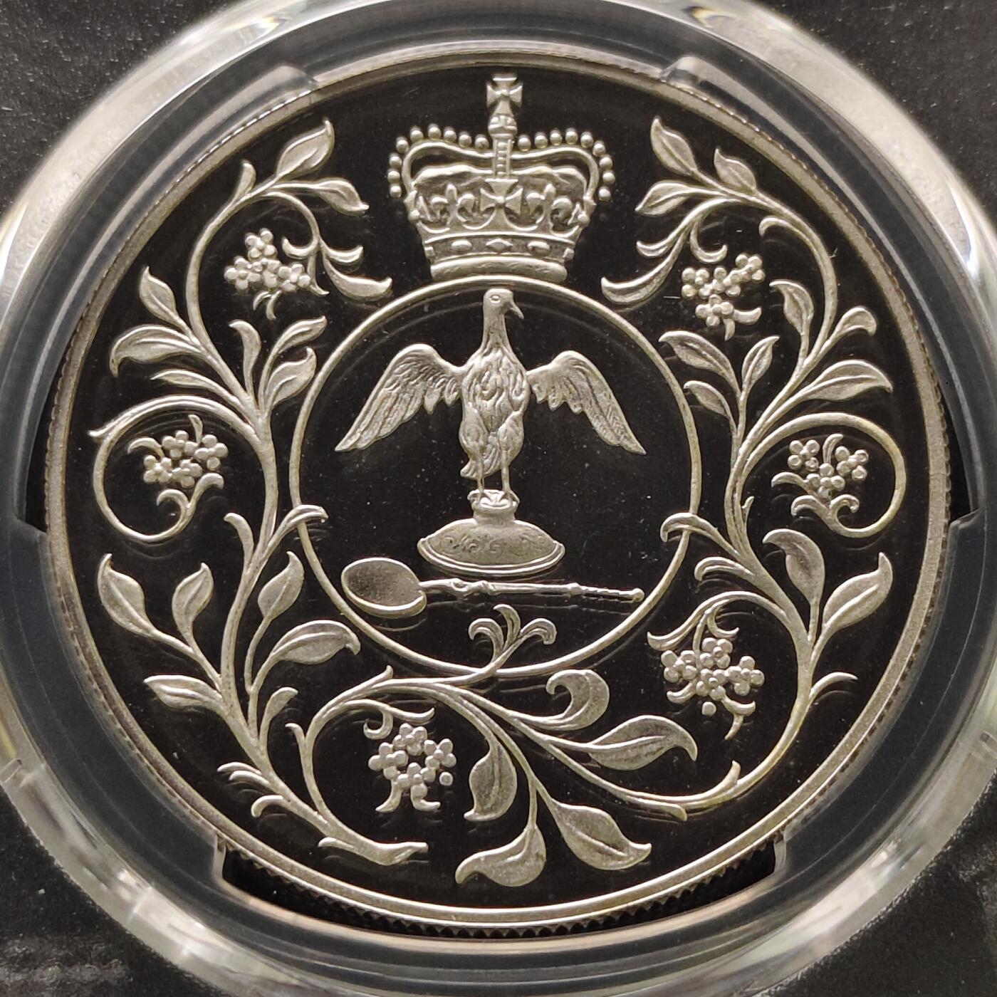 【全场包邮】纯粹捡漏拍481场（免费代拍第18场） 英国1977年1克朗女王登基25周年精制克朗型纪念银币-PCGS PR68 DCAM