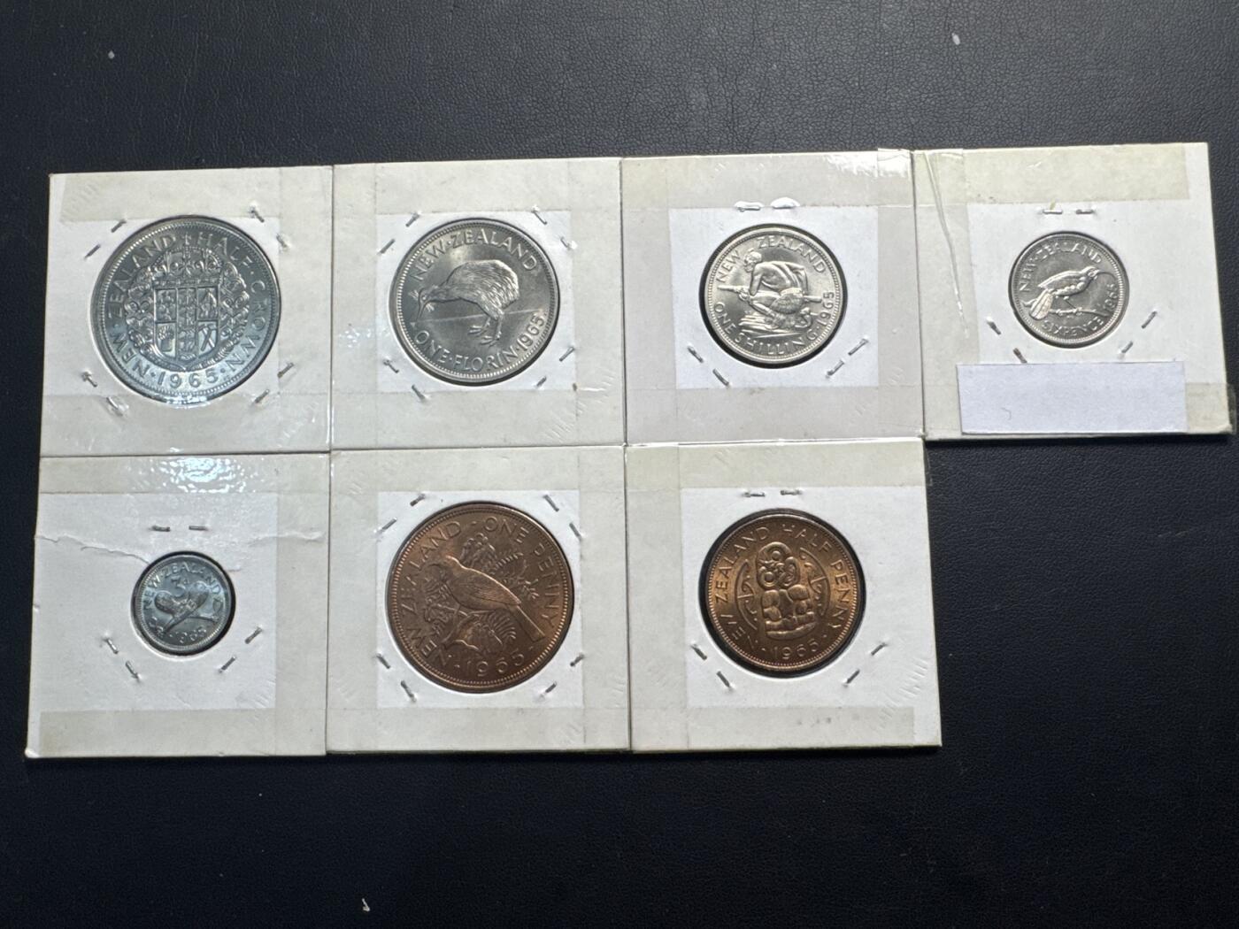 ❤️【币观天下】❤️ 第332期钱币拍卖- 2025.11.28周五晚上6点半场-长期征集拍品 新西兰65年7枚套币