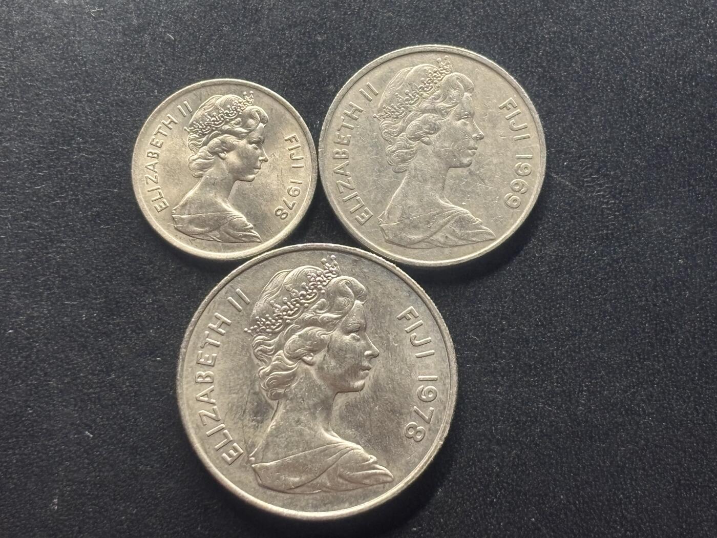 邮泉阁限时拍卖第三十七场 英国殖民地、属地硬币专场（硬币在国外。请付邮费6元。） 英属伊丽萨白青年版3枚