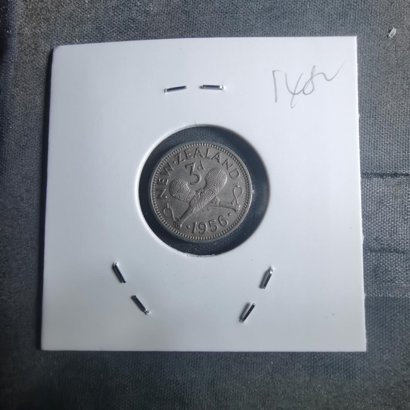 沼泽如烟--第914场 新西兰1956年3便士