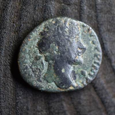 【良泉】第42期【自动场】12月4日晚19.30点开拍！99枚域外古代钱币专场  - 【藏家出品C】古罗马帝国，公元157-158年罗马城打制，安东尼庇护，都庞第铜币，8.57克