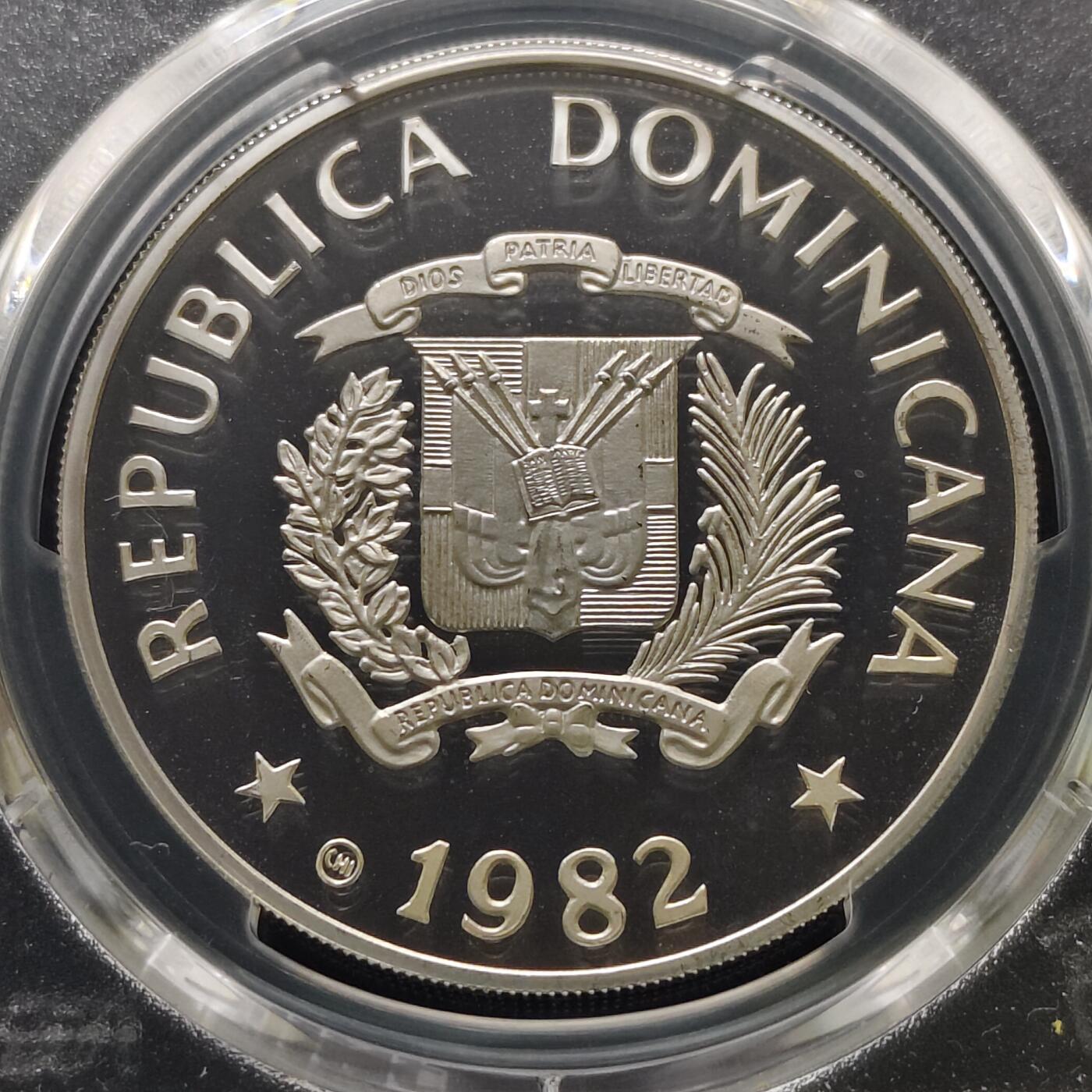 【全场包邮】纯粹捡漏拍481场（免费代拍第18场） 【少见】多米尼加1982年10比索国际儿童年精制纪念银币-量8482-PCGS PR67 DCAM